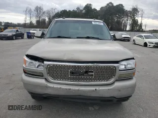 2004 GMC Yukon SLT with VIN 1GKEK13Z14R132643, listed as a Copart auction lot 46973935 with 290,963 mi miles and Salvage Title. Bid and sale history available at carsss.com. Image 5.
