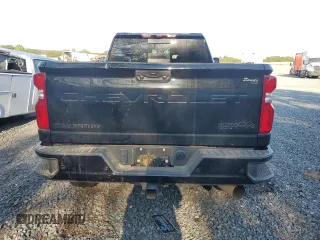 2024 Chevrolet Silverado 3500HD High Country with VIN 1GC4YVEY5RF208181, listed as a Copart auction lot 75567864 with 21,868 mi miles and Salvage Title. Bid and sale history available at carsss.com. Image 6.