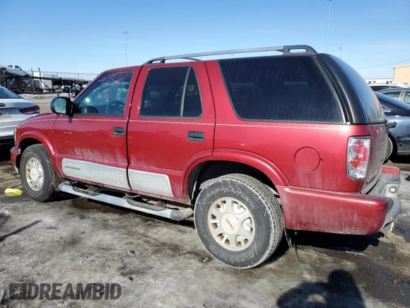 2000 GMC Envoy with VIN 1GKDT13W6Y2354558, listed as a Copart auction lot 42654665 with 201,547 mi miles and Salvage Title. Bid and sale history available at carsss.com. Image 2.
