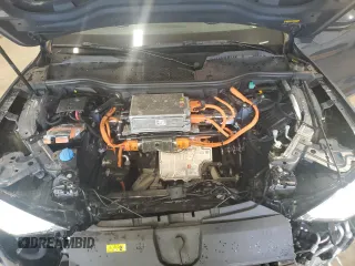2024 Audi Q8 e-tron z VIN WA15ABGE5RB025102, wystawiony jako Copart lot #65831524 z przebiegiem 10 623 mil mil oraz Szkody całkowita. Historia ofert i sprzedaży dostępna na DreamBid. Obrazek 12.