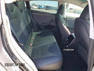 2024 Tesla Model 3 z VIN 5YJ3E1EA9RF820808, wystawiony jako Copart lot #51255605 z przebiegiem 12 216 mil mil oraz Szkody całkowita. Historia ofert i sprzedaży dostępna na DreamBid. Obrazek 11.
