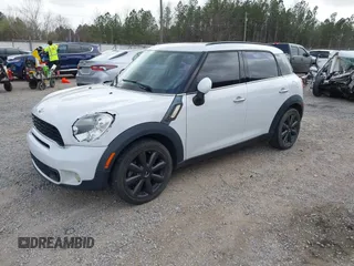 2012 MINI Countryman S z VIN WMWZC3C52CWL86507, wystawiony jako IAAI lot #41849701 z przebiegiem 126 025 mil mil oraz . Historia ofert i sprzedaży dostępna na DreamBid. Obrazek 2.