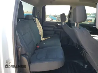 2020 Chevrolet Silverado 3500HD LT with VIN 1GC4YTE75LF205106, listed as a Copart auction lot 48695845 with 165,910 mi miles and Salvage Title. Bid and sale history available at carsss.com. Image 10.