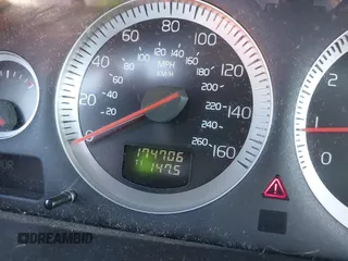 2013 Volvo XC90 Premier Plus с VIN YV4952CZ7D1636801, выставлен на аукционе IAAI как лот 40707677 с пробегом 174 706 миль миль и . История ставок и продаж доступна на DreamBid. Изображение 15.