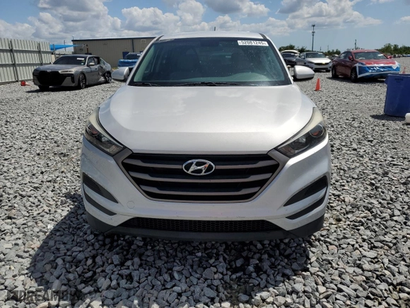 2016 Hyundai Tucson SE with VIN KM8J23A47GU129370, listed as a Copart auction lot 52081245 with 39,652 mi miles and Salvage Title. Bid and sale history available at carsss.com. Image 5.