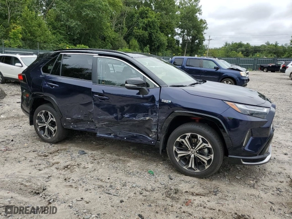2024 Toyota RAV4 Prime XSE with VIN JTMEB3FVXRD187127, listed as a Copart auction lot 68229724 with NaN miles and Salvage Title. Bid and sale history available at carsss.com. Image 4.