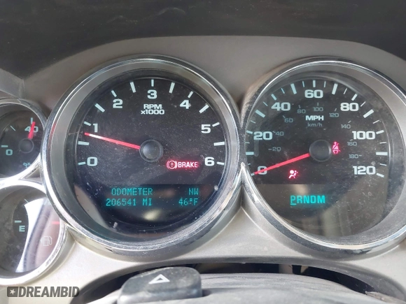2013 Chevrolet Silverado 1500 LT with VIN 1GCRCSE08DZ166948, listed as a IAAI auction lot 41254225 with 206,541 mi miles. Bid and sale history available at carsss.com. Image 7.