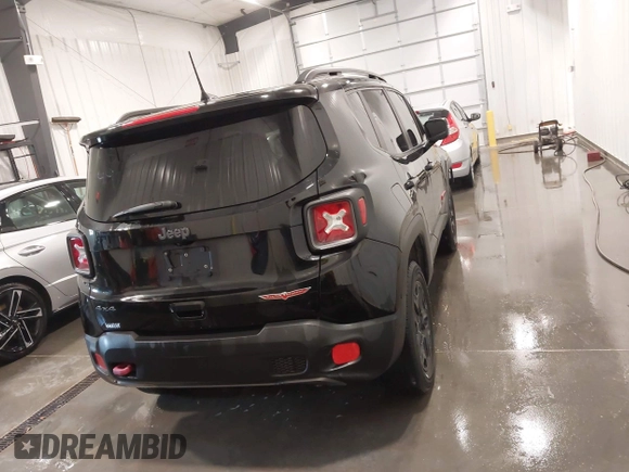 2018 Jeep Renegade Trailhawk z VIN ZACCJBCB7JPH91187, wystawiony jako IAAI lot #41984322 z przebiegiem 72 881 mil mil oraz . Historia ofert i sprzedaży dostępna na DreamBid. Obrazek 17.