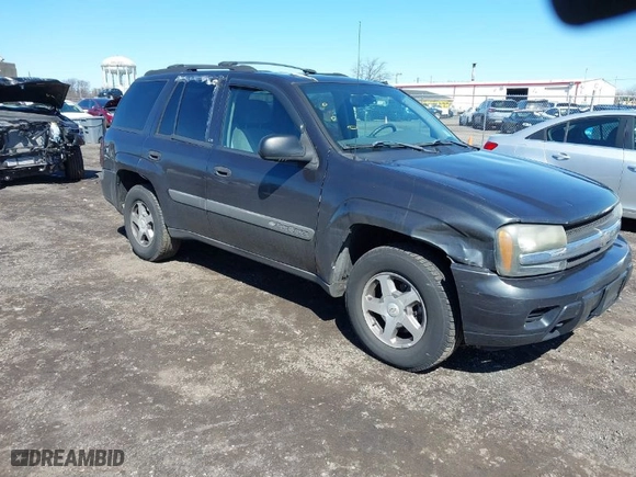 2004 Chevrolet TrailBlazer LS with VIN 1GNDT13S142391821, listed as a IAAI auction lot 41860650 with 184,915 mi miles. Bid and sale history available at carsss.com. Image 1.