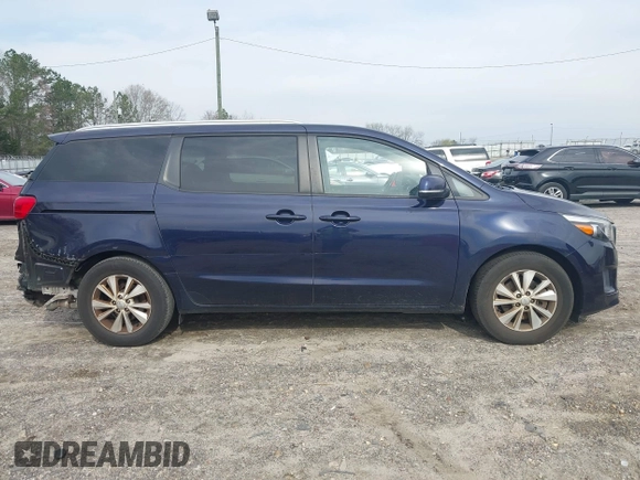 2018 Kia Sedona LX with VIN KNDMB5C15J6352017, listed as a IAAI auction lot 41787590 with 110,159 mi miles. Bid and sale history available at carsss.com. Image 14.