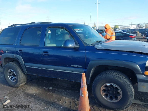 2002 Chevrolet Tahoe LT with VIN 1GNEK13Z42J140816, listed as a IAAI auction lot 41973686 with 241,722 mi miles. Bid and sale history available at carsss.com. Image 14.