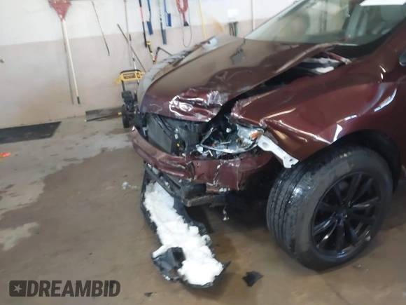 2012 Lincoln MKX with VIN 2LMDJ8JKXCBL17915, listed as a IAAI auction lot 41845644 with 172,433 mi miles and . Bid and sale history available at DreamBid. Image 6.