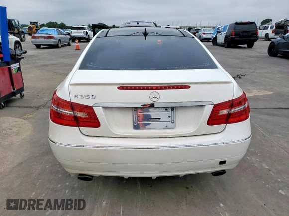 2013 Mercedes-Benz E-Class E 350 with VIN WDDKJ5KB7DF204417, listed as a Copart auction lot 54759035 with 97,324 mi miles and Clean Title. Bid and sale history available at carsss.com. Image 6.