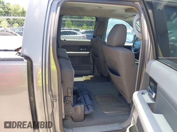 2006 Ford F-150 XLT with VIN 1FTRW12W46KA88349, listed as a IAAI auction lot 42684967 with 306,720 mi miles and . Bid and sale history available at DreamBid. Image 8.