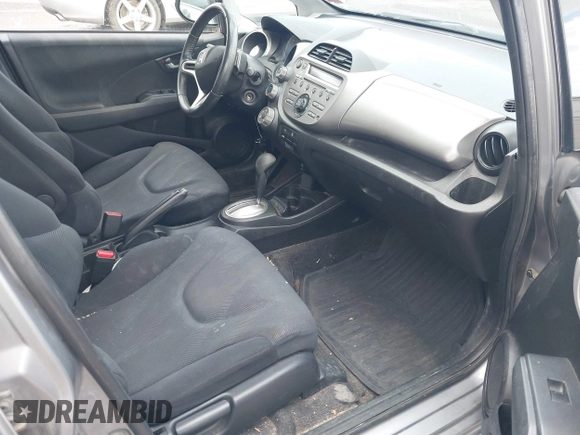 2010 Honda Fit Sport с VIN JHMGE8H43AS026506, выставлен на аукционе IAAI как лот 42393484 с пробегом 270 599 миль миль и . История ставок и продаж доступна на DreamBid. Изображение 5.