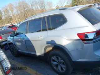 2018 Volkswagen Atlas SE with VIN 1V2CP2CA6JC595850, listed as a IAAI auction lot 41344485 with 86,469 mi miles and . Bid and sale history available at DreamBid. Image 13.