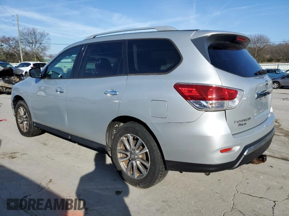 2016 Nissan Pathfinder SV with VIN 5N1AR2MMXGC618207, listed as a Copart auction lot 44759225 with 121,094 mi miles and Clean Title. Bid and sale history available at carsss.com. Image 2.