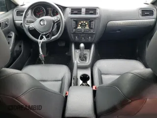 2015 Volkswagen Jetta SE z VIN 3VWD17AJ0FM356093, wystawiony jako Copart lot #60301455 z przebiegiem 106 253 mil mil oraz Szkoda całkowita • Salvage title. Historia ofert i sprzedaży dostępna na DreamBid. Obrazek 8.