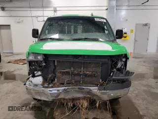 2019 GMC Savana Cargo z VIN 1GTW7AFGXK1281852, wystawiony jako Copart lot #85546514 z przebiegiem 147 683 mil mil oraz Szkody całkowita. Historia ofert i sprzedaży dostępna na DreamBid. Obrazek 5.