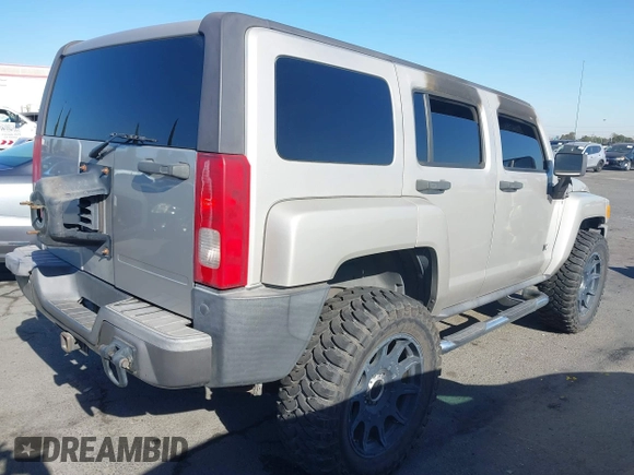 2006 Hummer H3 with VIN 5GTDN136468296894, listed as a IAAI auction lot 41053310 with 1 mi miles. Bid and sale history available at carsss.com. Image 4.