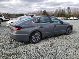 2022 Hyundai Sonata Hybrid Limited with VIN KMHL54JJ9NA049742, listed as a Copart auction lot 44162113 with 7,436 mi miles. Bid and sale history available at carsss.com. Image 3.