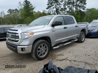 2017 Toyota Tundra SR5 z VIN 5TFEW5F18HX218630, wystawiony jako Copart lot #51055865 z przebiegiem 84 849 mil mil oraz Szkoda całkowita • Salvage title. Historia ofert i sprzedaży dostępna na DreamBid. Obrazek 1.