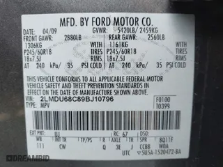 2009 Lincoln MKX with VIN 2LMDU68C89BJ10796, listed as a IAAI auction lot 41570182 with 201,400 mi miles. Bid and sale history available at carsss.com. Image 9.