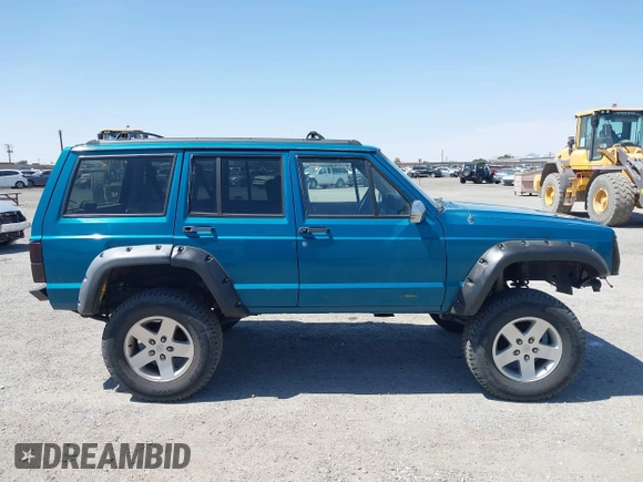 1995 Jeep Cherokee Country с VIN 1J4FJ78S1SL516739, выставлен на аукционе IAAI как лот 42591713 с пробегом 248 199 миль миль и . История ставок и продаж доступна на DreamBid. Изображение 13.