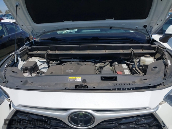 2020 Toyota Highlander L z VIN 5TDCZRAH1LS504828, wystawiony jako IAAI lot #41851081 z przebiegiem 17 695 mil mil oraz . Historia ofert i sprzedaży dostępna na DreamBid. Obrazek 10.
