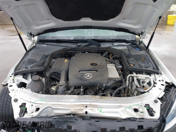 2018 Mercedes-Benz C 300 с VIN WDDWF4JB6JR373532, выставлен на аукционе IAAI как лот 42458931 с пробегом 83 804 миль миль и . История ставок и продаж доступна на DreamBid. Изображение 10.