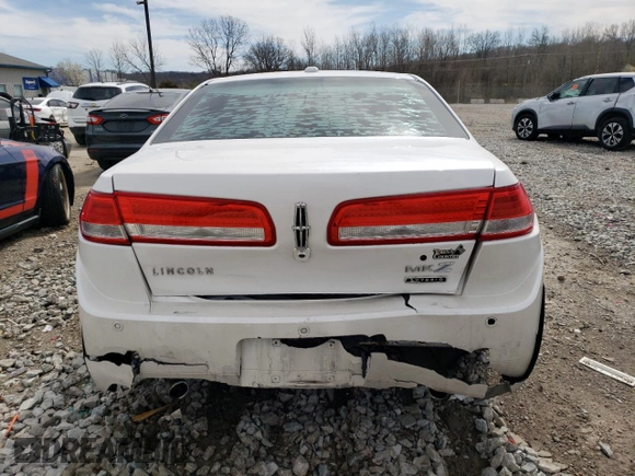 2012 Lincoln MKZ Hybrid with VIN 3LNDL2L30CR828740, listed as a Copart auction lot 42733455 with 205,479 mi miles and Non Repairable. Bid and sale history available at DreamBid. Image 6.