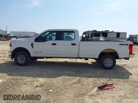 2019 Ford F-250 XL с VIN 1FT7W2BT7KEC91943, выставлен на аукционе IAAI как лот 42412103 с пробегом Не указан миль и . История ставок и продаж доступна на DreamBid. Изображение 15.