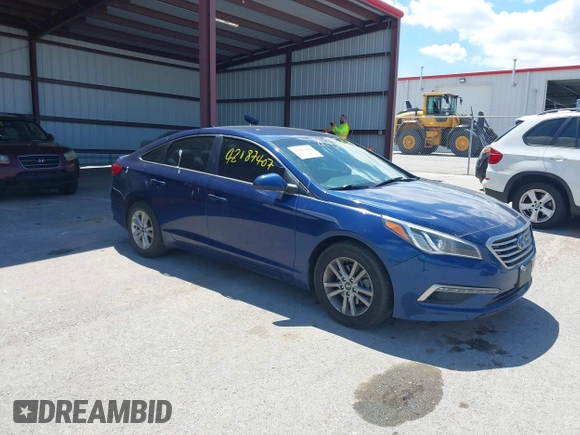 2015 Hyundai Sonata 2.4L SE with VIN 5NPE24AF0FH124081, listed as a IAAI auction lot 42187407 with 166,910 mi miles. Bid and sale history available at carsss.com. Image 1.
