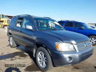 2007 Toyota Highlander w/3rd Row z VIN JTEDW21A070023240, wystawiony jako IAAI lot #41371725 z przebiegiem 101 457 mil mil oraz . Historia ofert i sprzedaży dostępna na DreamBid. Obrazek 1.