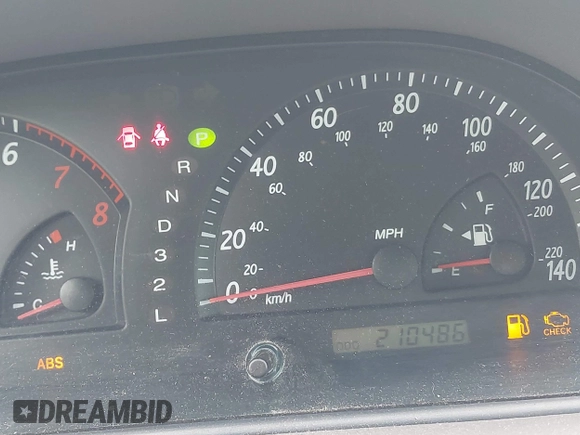 2003 Toyota Camry LE z VIN 4T1BF32K63U050174, wystawiony jako IAAI lot #42260843 z przebiegiem 210 486 mil mil oraz . Historia ofert i sprzedaży dostępna na DreamBid. Obrazek 7.