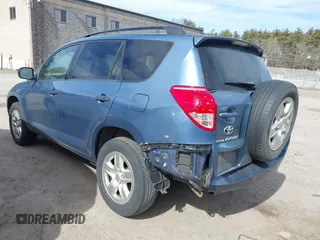 2008 Toyota RAV4 with VIN JTMBD33V685187619, listed as a IAAI auction lot 41770425 with 185,353 mi miles. Bid and sale history available at carsss.com. Image 3.
