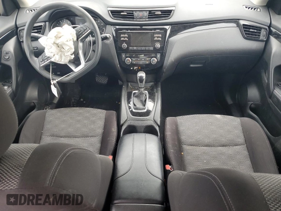 2017 Nissan Rogue SV with VIN JN1BJ1CR6HW112920, listed as a Copart auction lot 61544025 with 73,655 mi miles and Clean title. Bid and sale history available at DreamBid. Image 8.