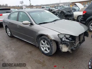 2006 Nissan Altima 2.5 with VIN 1N4AL11D46N459116, listed as a IAAI auction lot 41498539 with 202,375 mi miles. Bid and sale history available at carsss.com. Image 1.