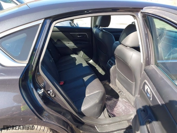 2018 Nissan Altima 2.5 S with VIN 1N4AL3APXJC236055, listed as a IAAI auction lot 41697734 with 113,240 mi miles. Bid and sale history available at carsss.com. Image 8.