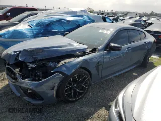 2022 BMW M8 Competition z VIN WBSGV0C0XNCJ03937, wystawiony jako Copart lot #50014395 z przebiegiem 21 358 mil mil oraz Szkoda całkowita • Salvage title. Historia ofert i sprzedaży dostępna na DreamBid. Obrazek 1.