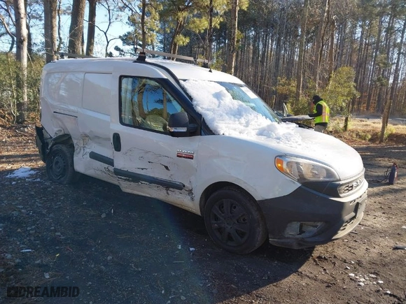 2019 Ram ProMaster City Cargo Van Tradesman with VIN ZFBHRFAB4K6M62737, listed as a IAAI auction lot 41256174 with 209,124 mi miles. Bid and sale history available at carsss.com. Image 1.