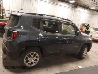 2020 Jeep Renegade Latitude with VIN ZACNJBBB1LPL32957, listed as a IAAI auction lot 41380977 with 199,922 mi miles. Bid and sale history available at carsss.com. Image 14.
