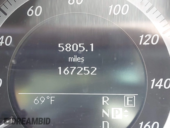 2011 Mercedes-Benz E 350 Luxury with VIN WDDHF8HB9BA452831, listed as a IAAI auction lot 42094397 with 167,252 mi miles and . Bid and sale history available at DreamBid. Image 7.