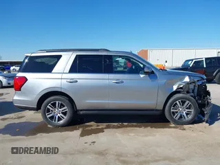 2024 Ford Expedition XLT with VIN 1FMJU1H81REA58591, listed as a IAAI auction lot 41387275 with 3,173 mi miles. Bid and sale history available at carsss.com. Image 13.