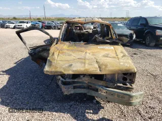 1994 Ford Explorer Eddie Bauer z VIN 1FMDU34X3RUA09355, wystawiony jako Copart lot #61954763 z przebiegiem Nie podano mil oraz Szkoda całkowita • Salvage title. Historia ofert i sprzedaży dostępna na DreamBid. Obrazek 5.