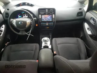 2015 Nissan LEAF SV with VIN 1N4AZ0CPXFC330745, listed as a Copart auction lot 71260442 with 77,152 mi miles. Bid and sale history available at carsss.com. Image 8.