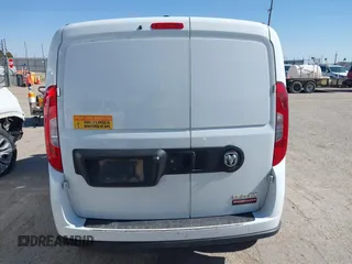 2022 Ram ProMaster City Cargo Tradesman z VIN ZFBHRFAB7N6Y29442, wystawiony jako IAAI lot #42306750 z przebiegiem 89 057 mil mil oraz . Historia ofert i sprzedaży dostępna na DreamBid. Obrazek 16.
