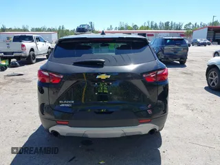 2020 Chevrolet Blazer LT z VIN 3GNKBBRA1LS539080, wystawiony jako IAAI lot #41842786 z przebiegiem 11 301 mil mil oraz . Historia ofert i sprzedaży dostępna na DreamBid. Obrazek 16.