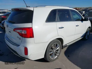2014 Kia Sorento SX with VIN 5XYKW4A79EG503666, listed as a IAAI auction lot 41270621 with 189,462 mi miles. Bid and sale history available at carsss.com. Image 4.