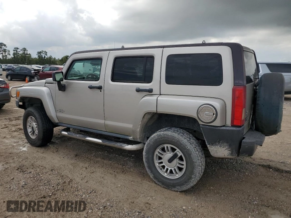 2006 Hummer H3 z VIN 5GTDN136368181140, wystawiony jako Copart lot #64177084 z przebiegiem 106 022 mil mil oraz Tytuł czysty. Historia ofert i sprzedaży dostępna na DreamBid. Obrazek 2.